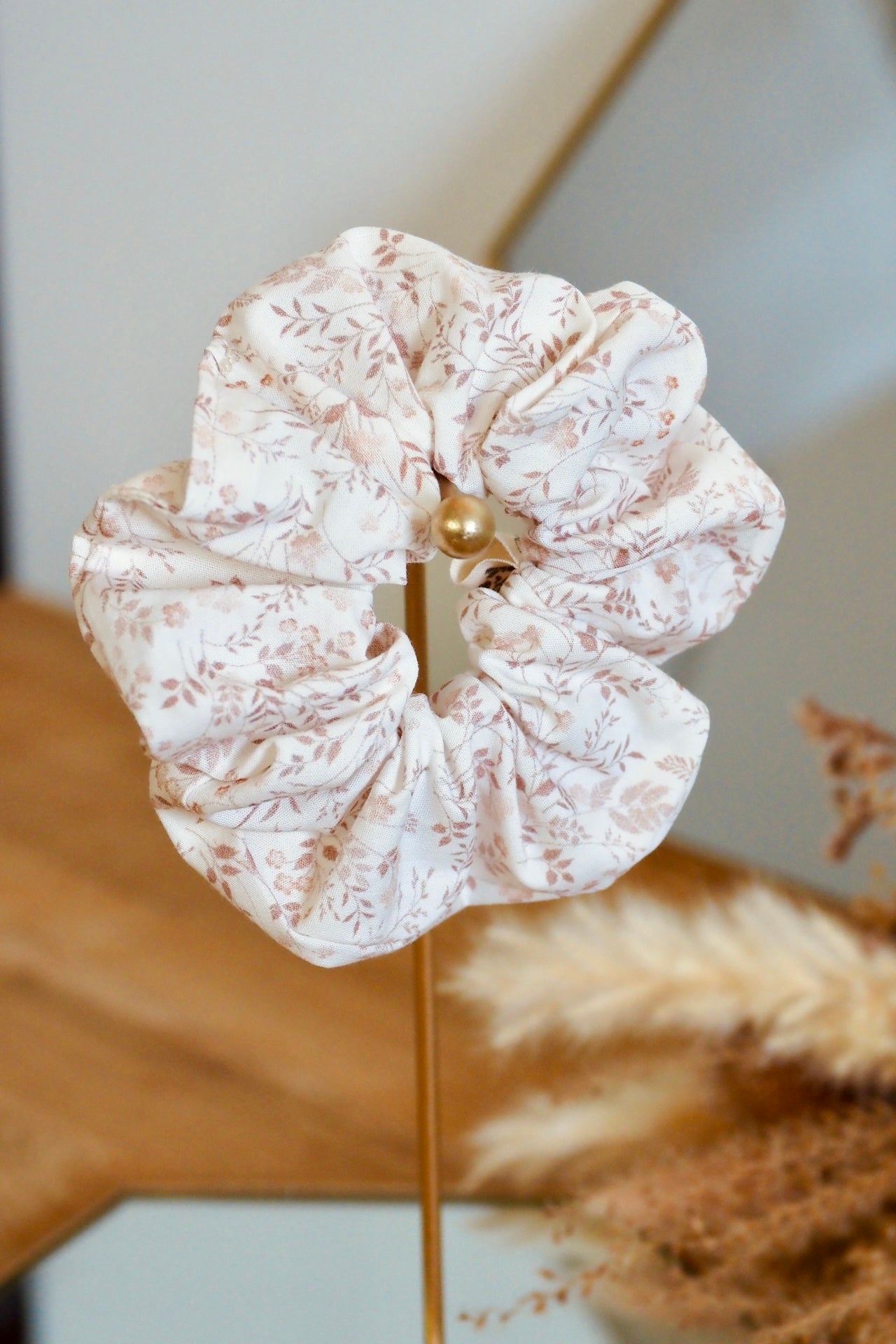 Chouchou cheveux tendance romantique fleuri