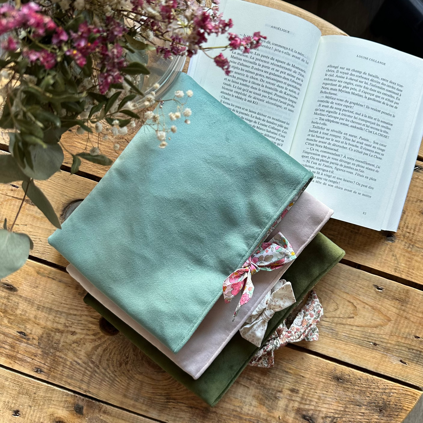 Pochette livre tablette velours