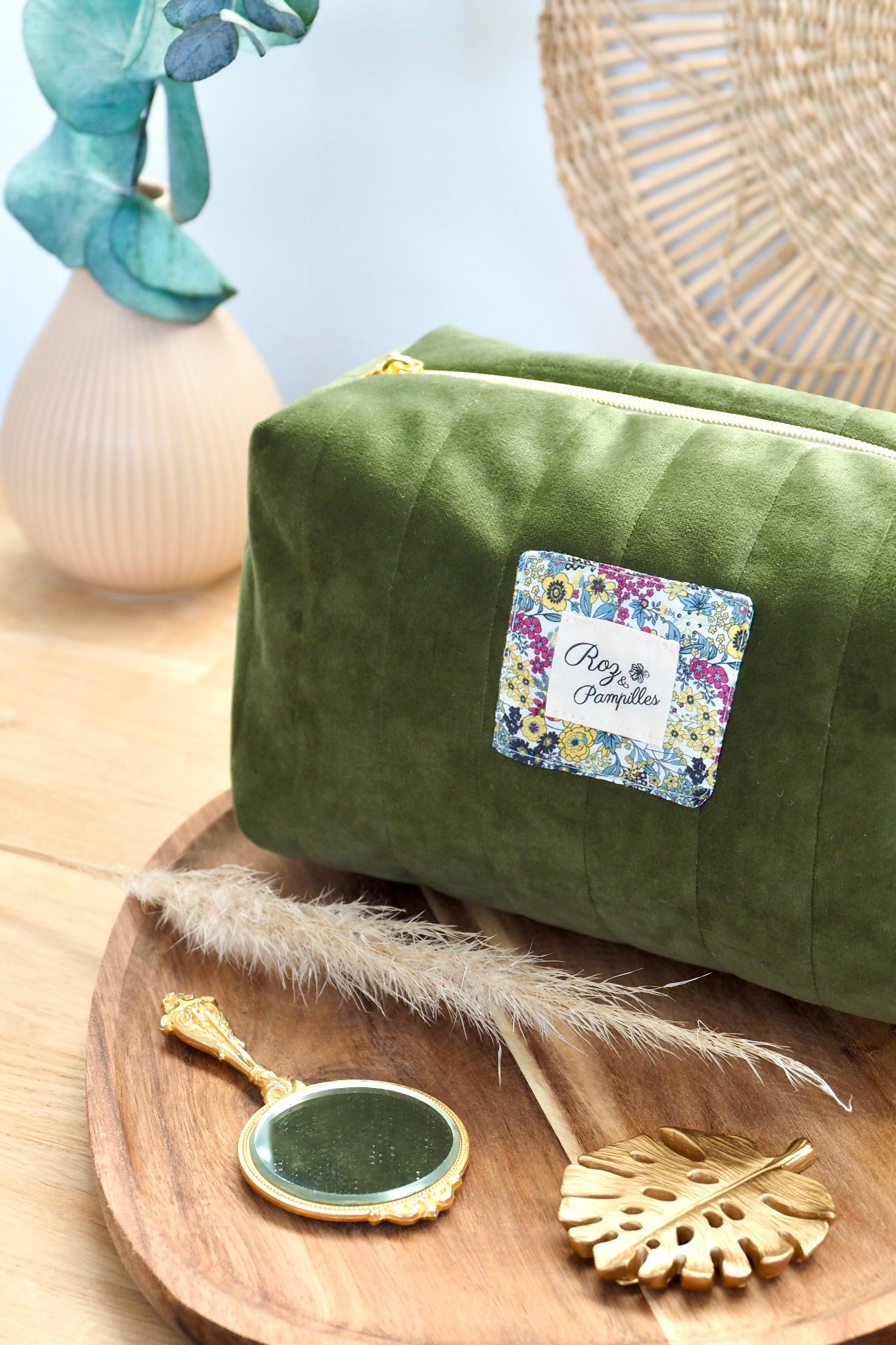 Trousse de toilette velours matelassée vert kaki